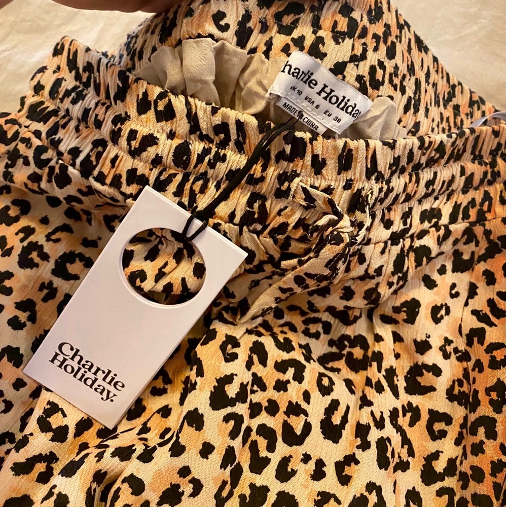Charlie Holiday Feline shorts - Picture 5 of 9